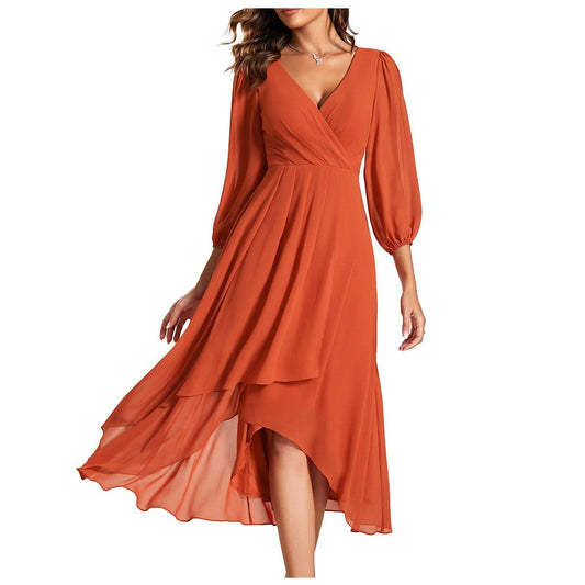 Mia™ – Elegantes Kleid mit V-Ausschnitt und asymmetrischem Saum